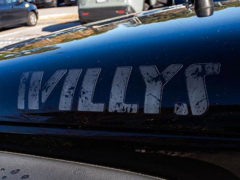 Used 2017 Jeep Wrangler Sport image 10