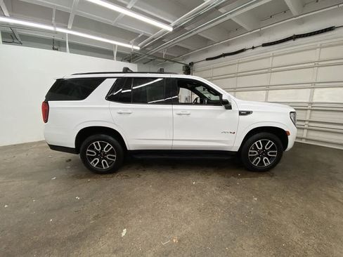 Used 2022 GMC Yukon AT4 image 7