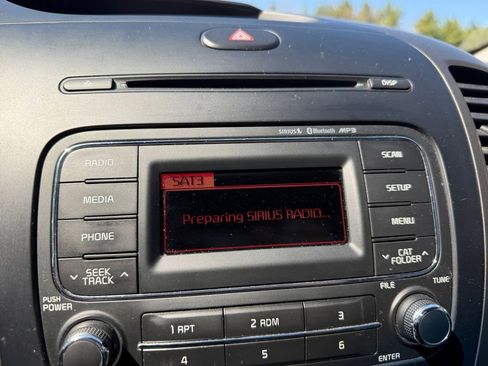 Used 2014 Kia Forte LX w/ Popular Package image 16