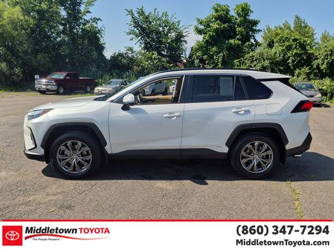 Certified 2023 Toyota RAV4 XLE Premium AWD/4WD image 6