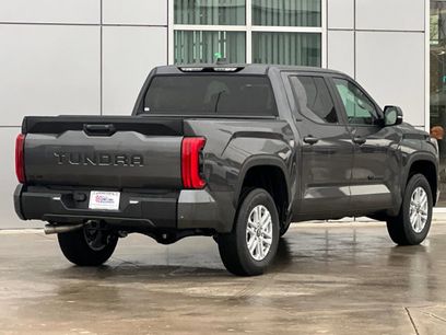 New 2026 Toyota Tundra SR5 w/ SR5 Premium Package