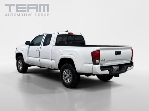 Used 2019 Toyota Tacoma SR w/ SR Convenience Package AWD/4WD image 5