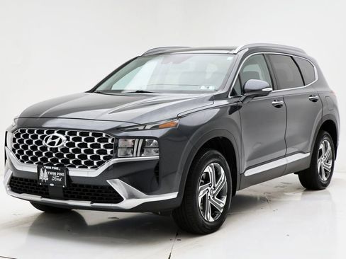 Used 2023 Hyundai Santa Fe SEL w/ Premium Package image 2