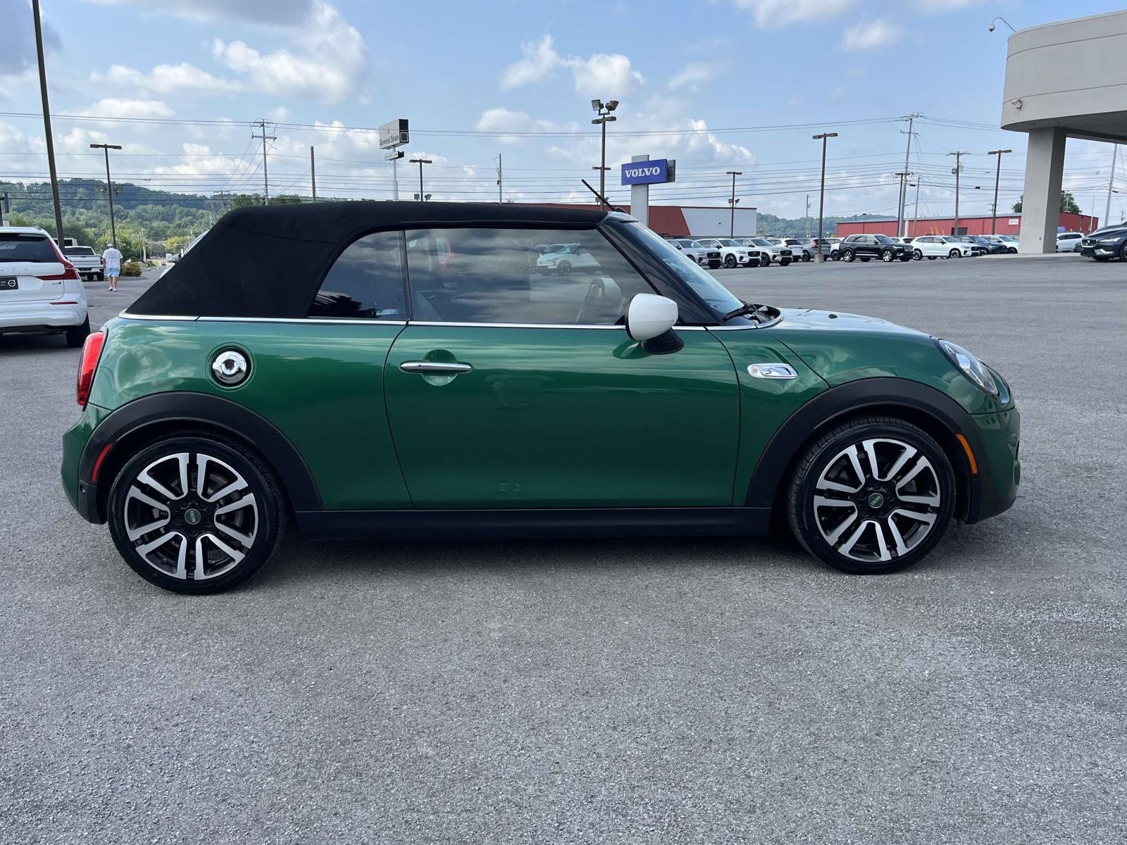 Used 2021 MINI Cooper S FWD image 4