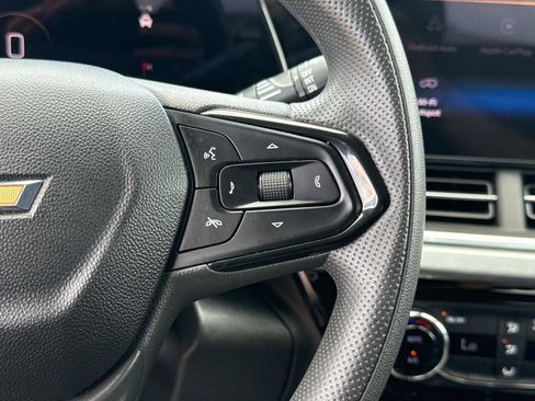 Used 2024 Chevrolet Trax LT image 25
