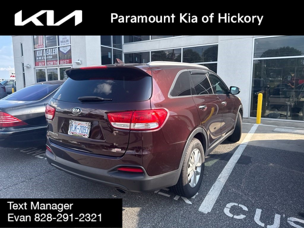 Used 2016 Kia Sorento FWD w/ LX Convenience Package image 4