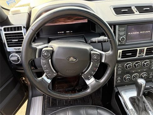 Used 2011 Land Rover Range Rover HSE image 9