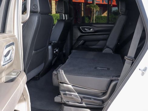 Used 2021 GMC Yukon SLT image 46