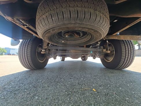 Used 1998 Ford Expedition XLT AWD/4WD image 9