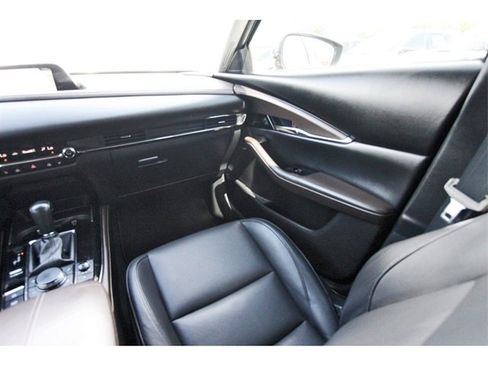 Used 2022 MAZDA CX-30 2.5 Turbo w/ Premium Plus Pkg image 9
