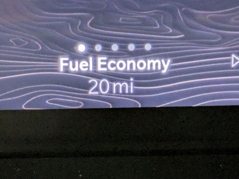 Used 2024 Jeep Grand Cherokee Limited w/ Luxury Tech Group II image 16