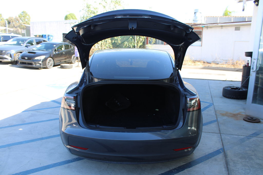 Used 2022 Tesla Model 3 Long Range AWD/4WD image 11