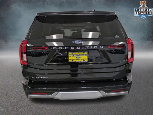 Used 2025 Ford Expedition Platinum AWD/4WD image 6