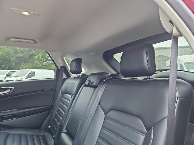 Used 2024 Ford Edge SEL AWD/4WD image 13