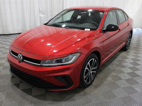 Used 2025 Volkswagen Jetta Sport image 30