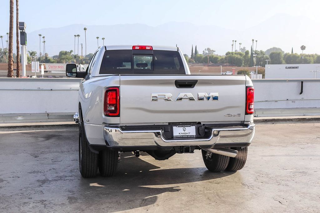 New 2026 RAM 3500 Tradesman AWD/4WD image 7