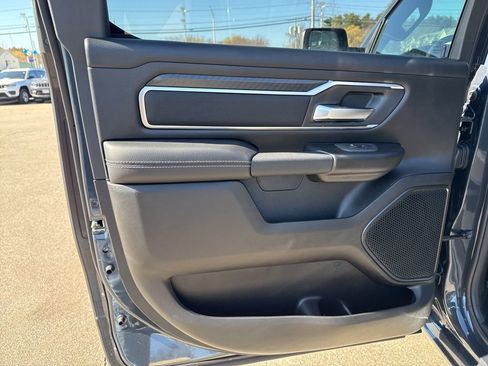 New 2026 RAM 1500 4x4 Crew Cab image 25