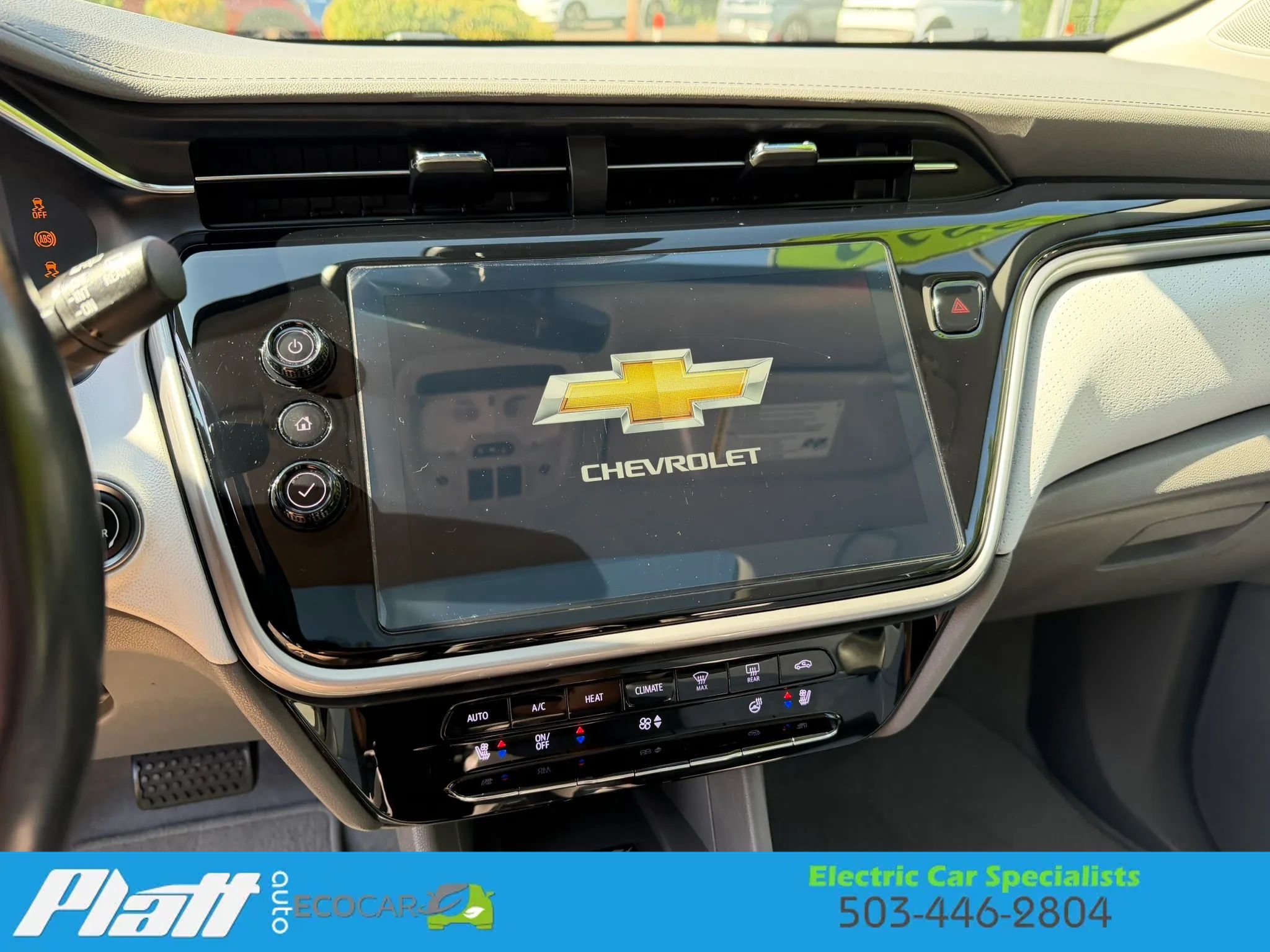 Used 2022 Chevrolet Bolt EUV Premier w/ Sun & Sound Package FWD image 23