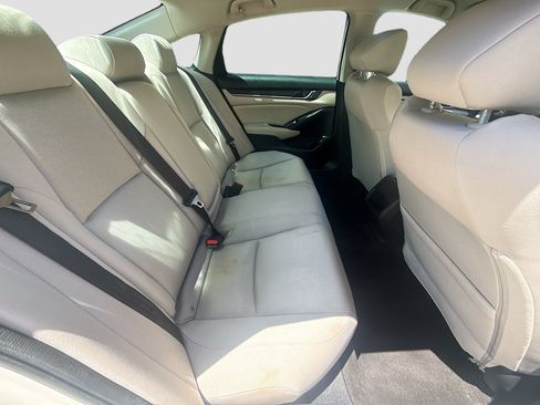 Used 2018 Honda Accord LX image 25