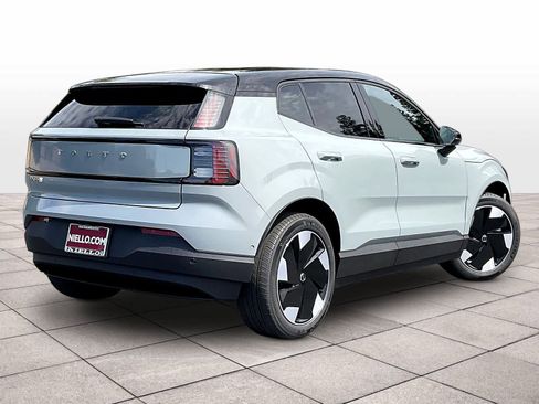 New 2026 Volvo EX30 Ultra w/ Climate Package image 4