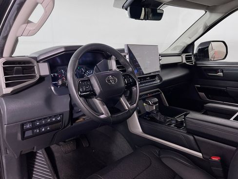 Used 2023 Toyota Tundra Limited w/ Power Package AWD/4WD image 9