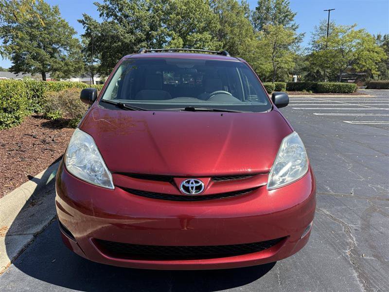 Used 2007 Toyota Sienna CE FWD image 4