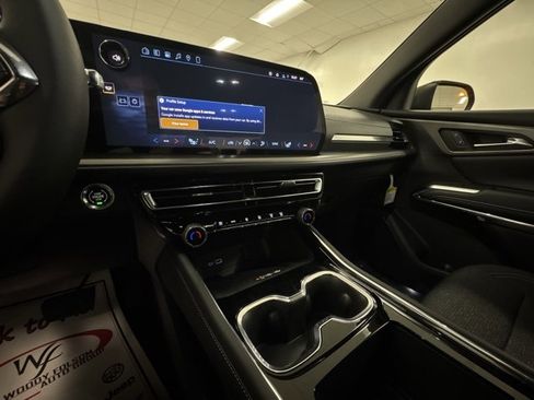 New 2026 Chevrolet Traverse LT w/ Driver Confidence Package image 17