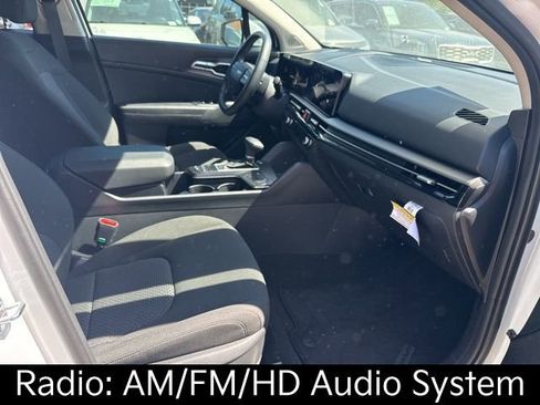 Certified 2026 Kia Sportage LX w/ LX Convenience Package FWD image 5