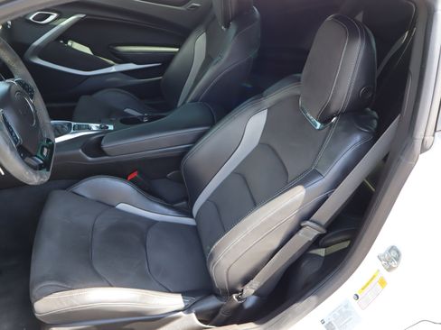 Used 2023 Chevrolet Camaro SS RWD image 14