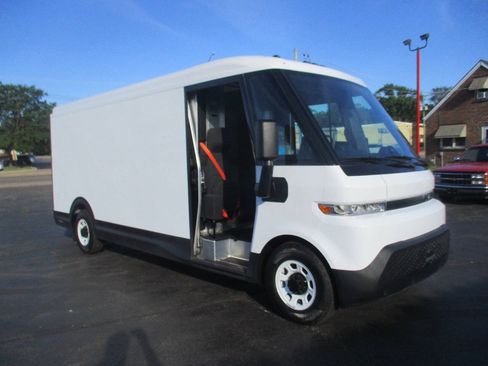 Used 2024 Chevrolet Brightdrop 600 w/ Commercial Equipment Package AWD/4WD image 7