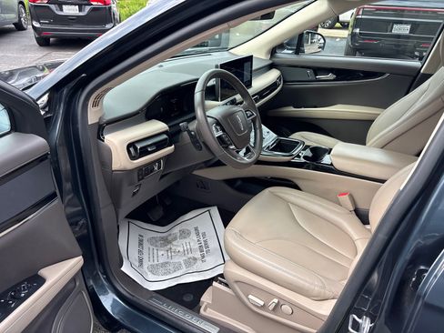 Certified 2023 Lincoln Nautilus AWD w/ Premium Package image 24