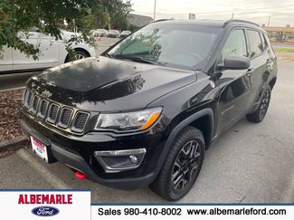 Used 2019 Jeep Compass Trailhawk w/ Cold Weather Group AWD/4WD video 1