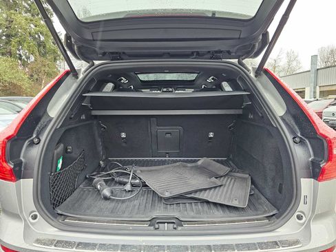 Certified 2025 Volvo XC60 T8 Polestar w/ Protection Package Premier AWD/4WD image 8