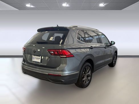 Used 2023 Volkswagen Tiguan SE FWD image 9