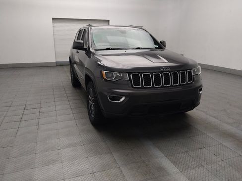 Used 2019 Jeep Grand Cherokee Laredo w/ 18" Wheel & 8.4" Radio Group AWD/4WD image 13
