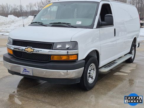 Used 2024 Chevrolet Express 2500 w/ Driver Convenience Package image 3