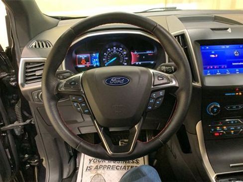 Used 2020 Ford Edge ST-Line w/ Cold Weather Package image 33