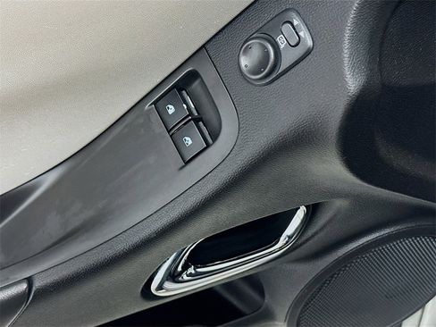 Used 2010 Chevrolet Camaro LS image 17