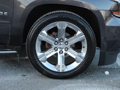 Used 2018 Chevrolet Tahoe Premier image 40