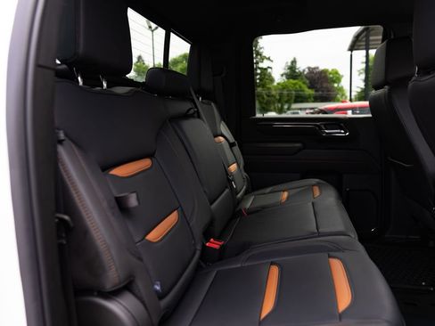 Used 2024 GMC Sierra 2500 AT4 w/ Technology Package AWD/4WD image 23