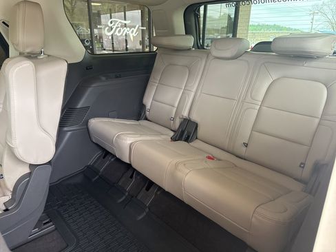 Used 2024 Lincoln Navigator Reserve AWD/4WD image 22
