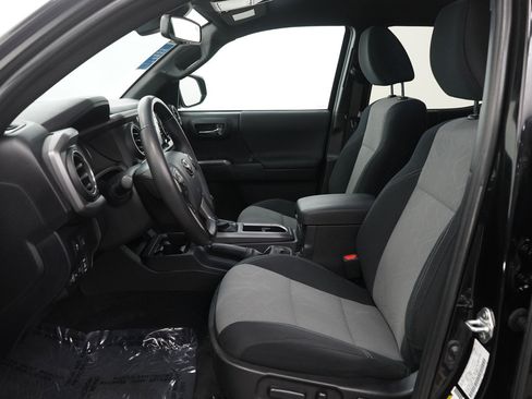 Used 2023 Toyota Tacoma w/ TRD Package image 15