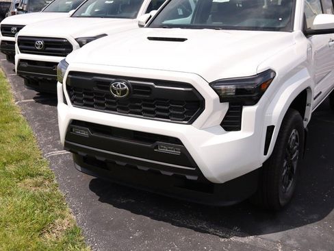 New 2026 Toyota Tacoma TRD Sport AWD/4WD image 5