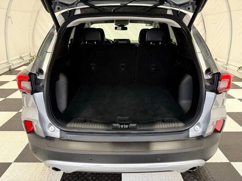 Used 2024 Ford Escape Platinum AWD/4WD image 4