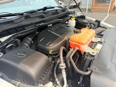 Used 2019 RAM 1500 Tradesman w/ SXT Plus Group AWD/4WD image 39