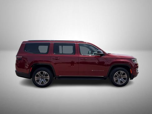 Used 2024 Jeep Wagoneer Series II w/ Flexible Seating Group RWD image 5