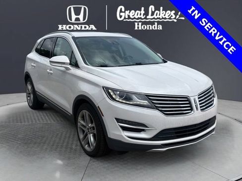 Used 2017 Lincoln MKC Reserve w/ Lincoln MKC Climate Package AWD/4WD image 1
