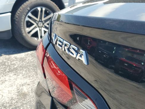 Used 2025 Nissan Versa SV FWD image 7