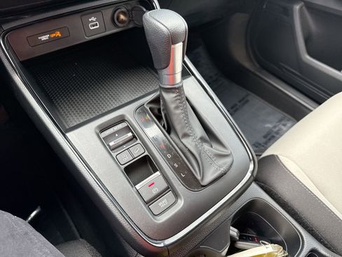 Used 2025 Honda CR-V LX image 23