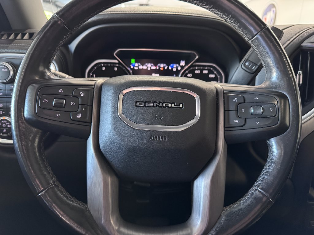 Used 2021 GMC Sierra 3500 Denali w/ Denali Ultimate Package AWD/4WD image 15